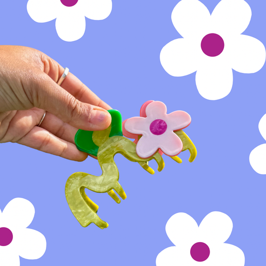 Wavy Daisy - Hair Claw