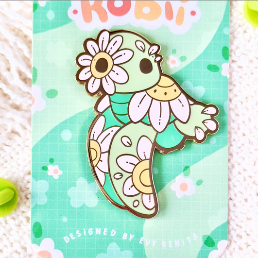 Dasiy Kobii - Enamel Pin
