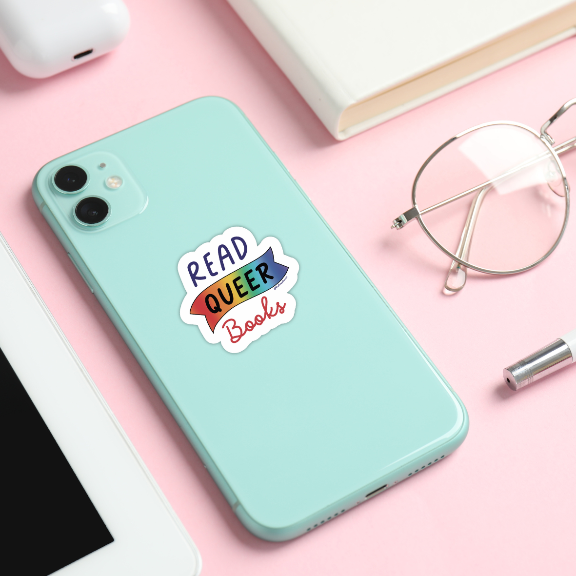 Read Queer Books - Vinyl Sticker