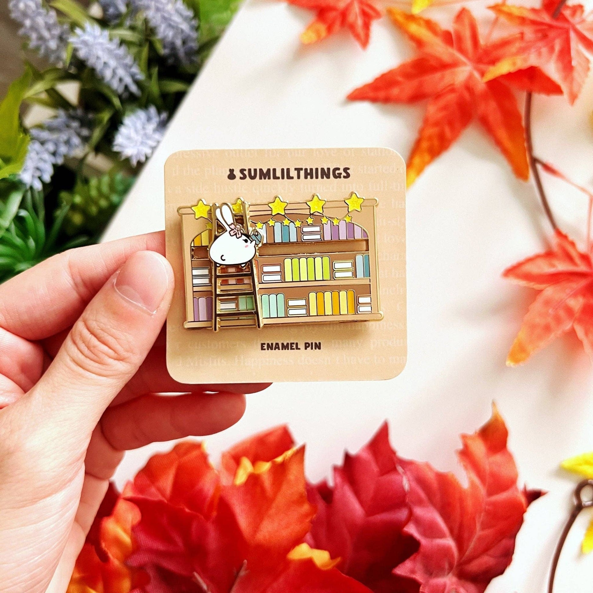 Bookshelf (Interactive Slider) - Enamel Pin