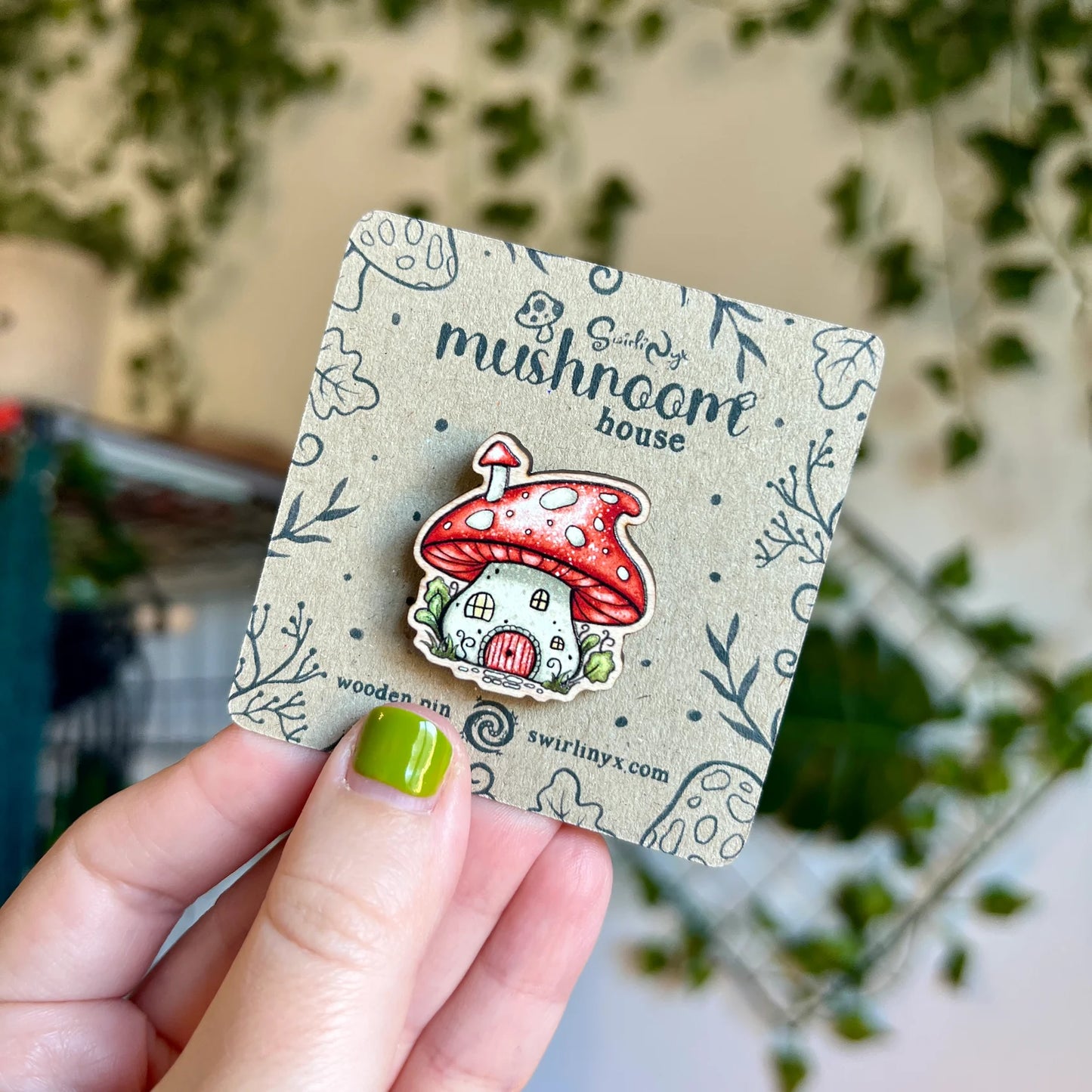 Mushroom House - Wooden Pin