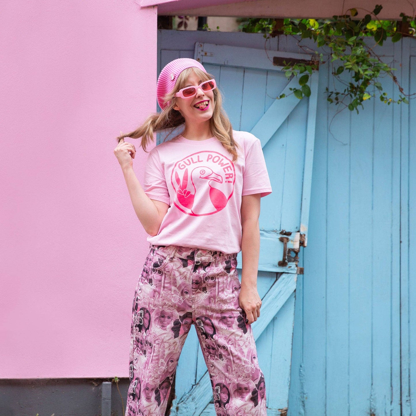 Gull Power - PINK - Unisex T-shirt