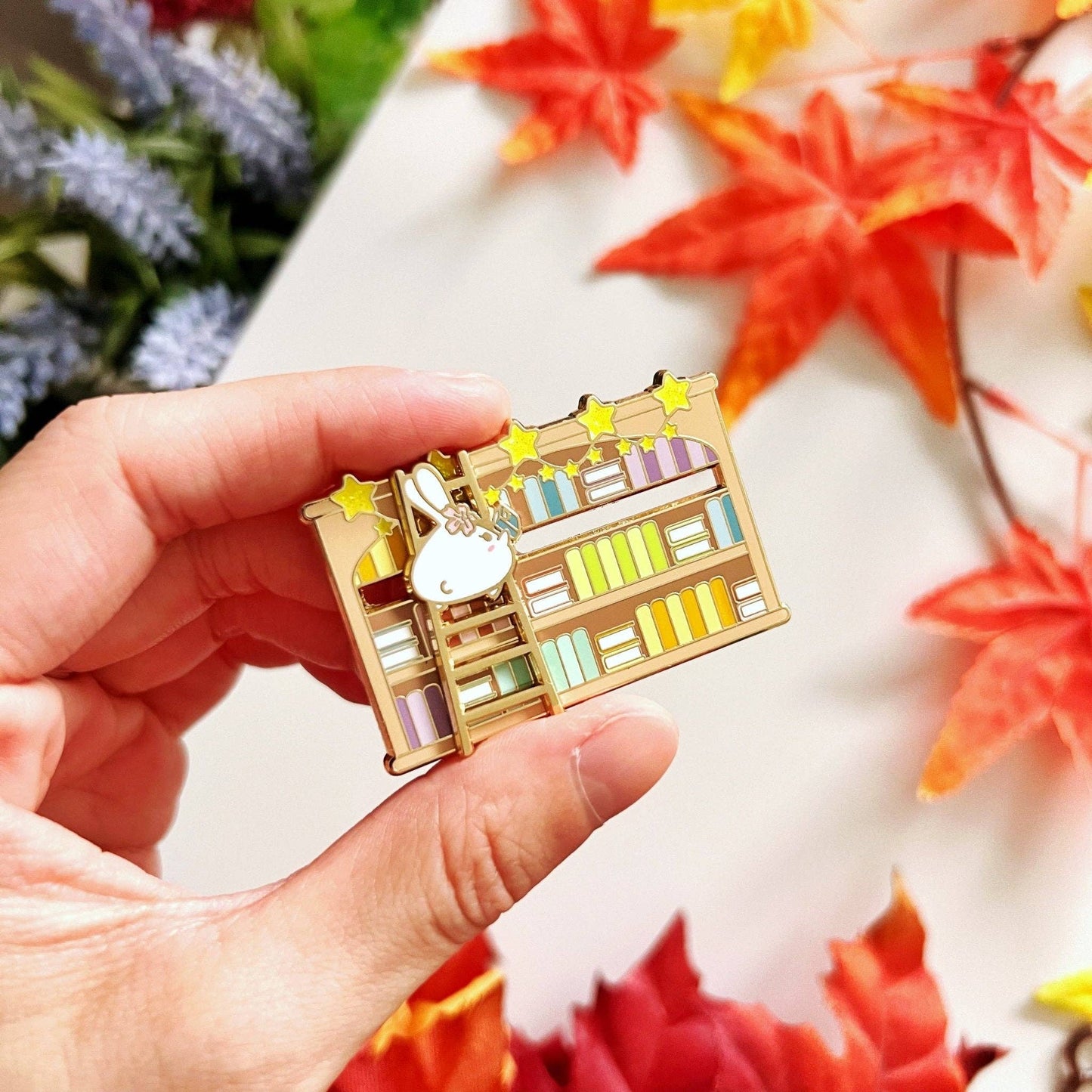 Bookshelf (Interactive Slider) - Enamel Pin