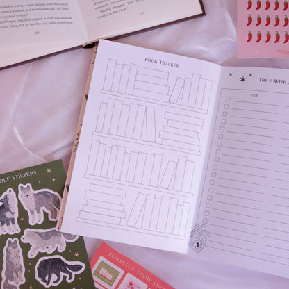 Romantasy Reading Journal – Book Review Notebook