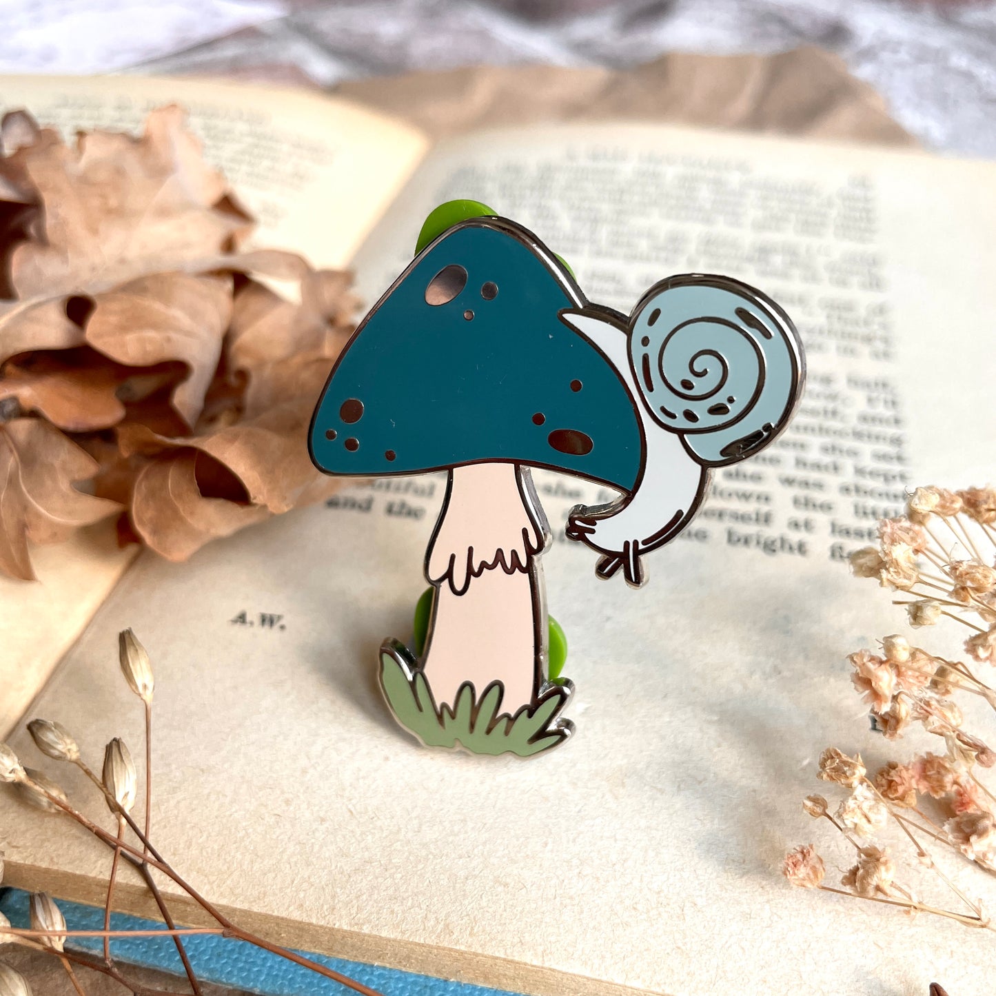 Snail & Shroom - Enamel Pin