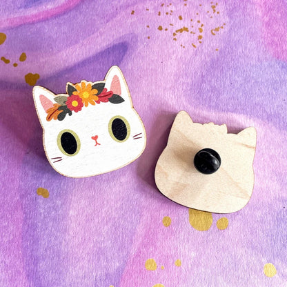 White Cat - Wooden Pin