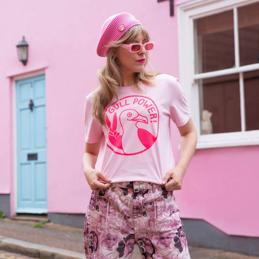 Gull Power - PINK - Unisex T-shirt