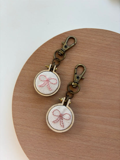 Bow - Embroidery Hoop - Keyring