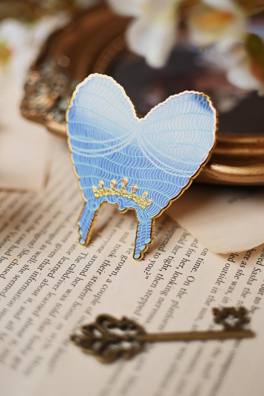 Queen Charlottes Wig - Enamel Pin