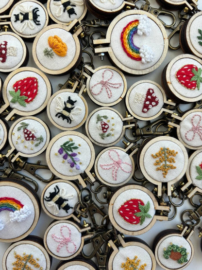 Rainbow - Embroidery Hoop - Keyring